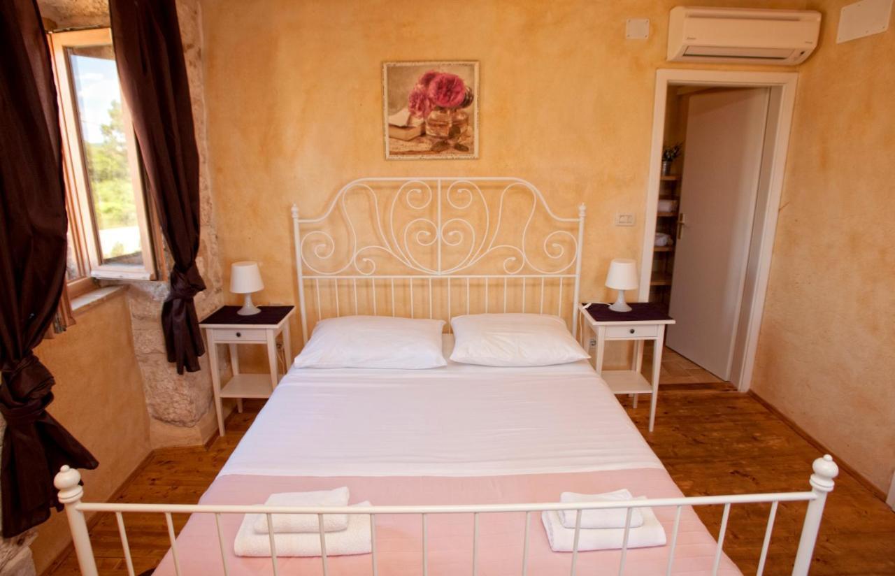 Villa Lauriana Diminići Exterior foto